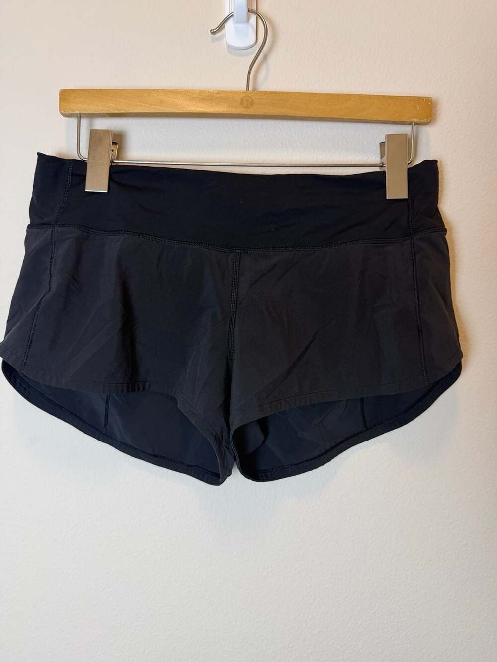 Lululemon Athletica Speed Up Mid-Rise Run Shorts Black Size 6